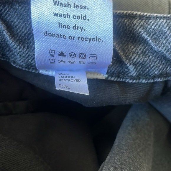 Reformation Cynthia High Rise Straight Jeans in Lagoon Destroyed Black 26 - Picture 6 of 6